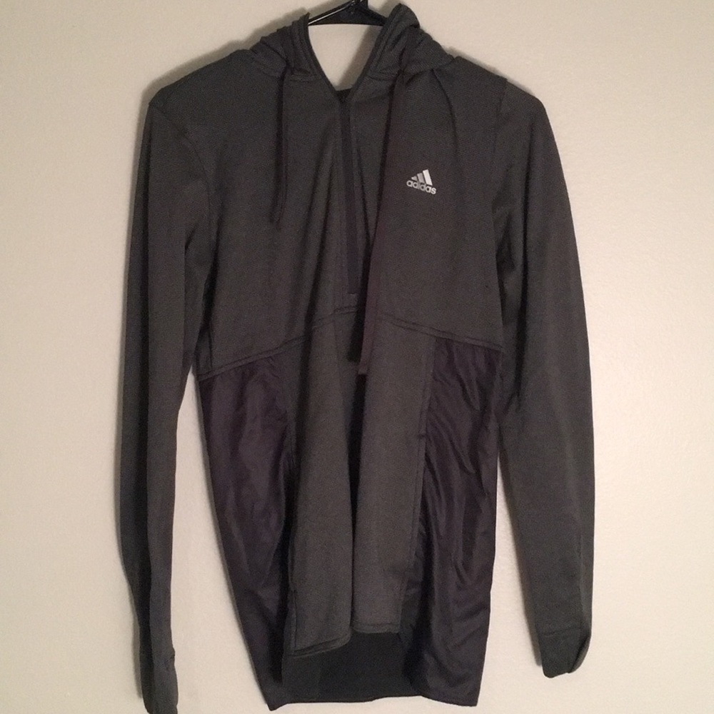 Woman’s athletic long sleeve